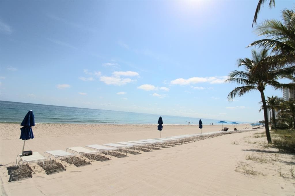3900 Galt Ocean Drive 2814 photo 11
