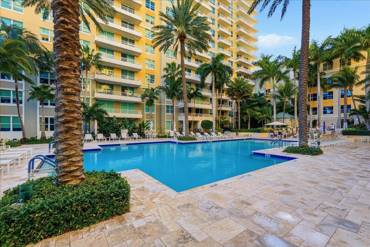 700 E Boynton Beach Boulevard 101 photo 3