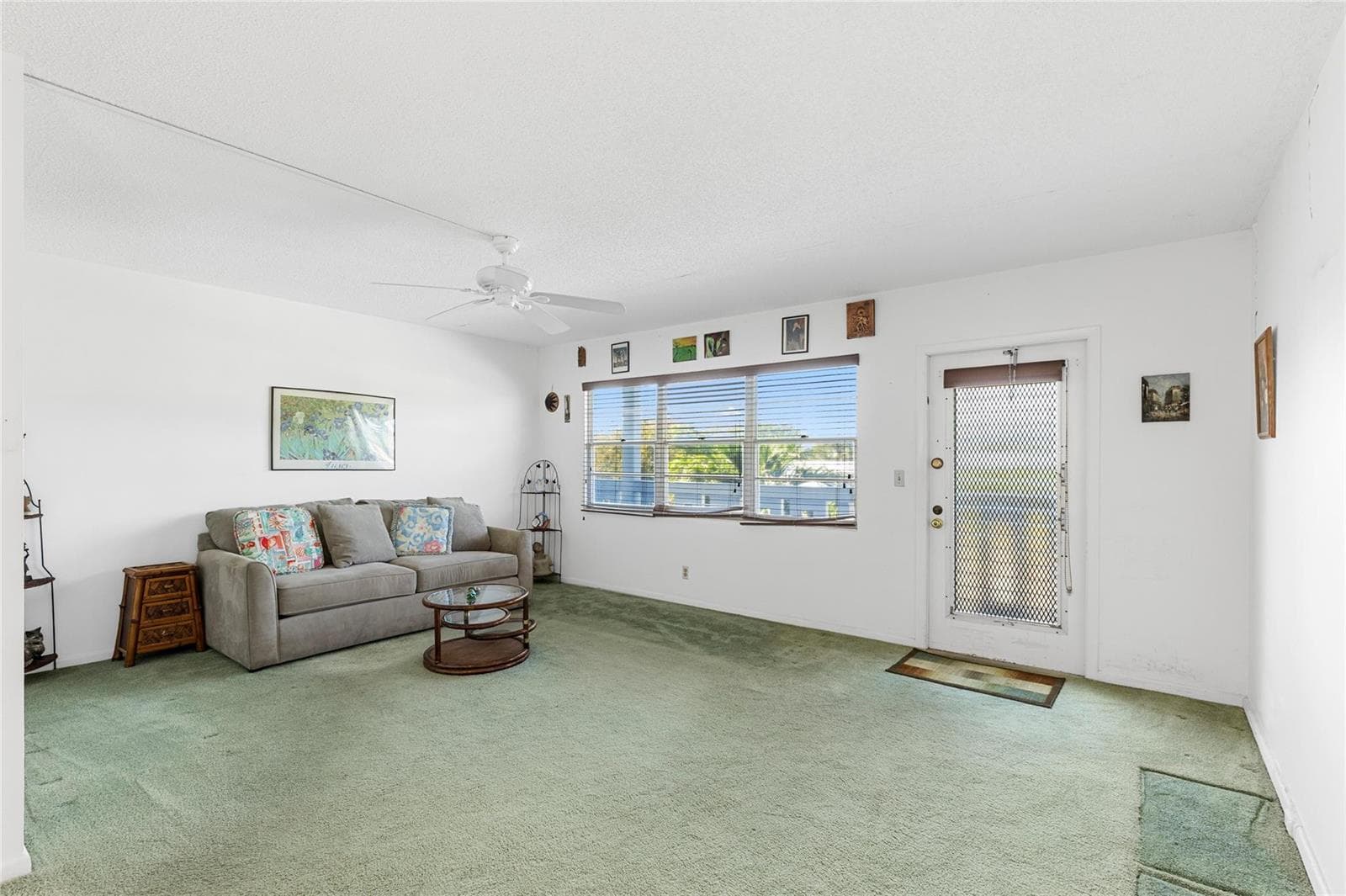 3028 Newport H photo 6