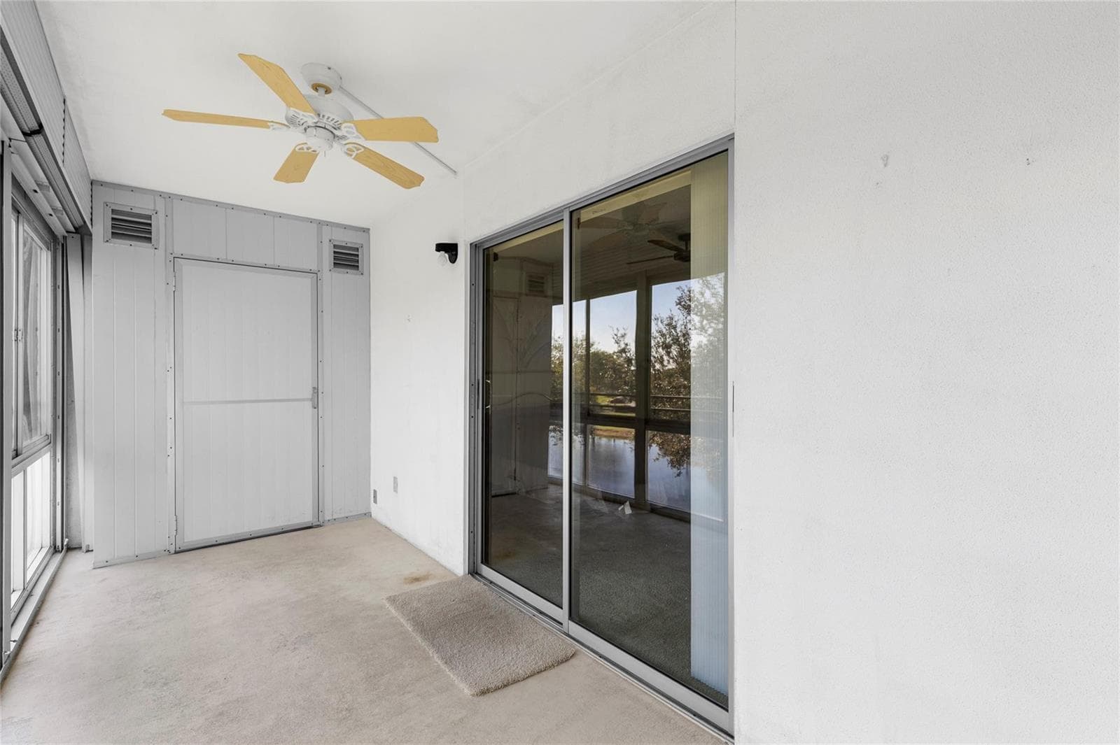 3028 Newport H photo 21