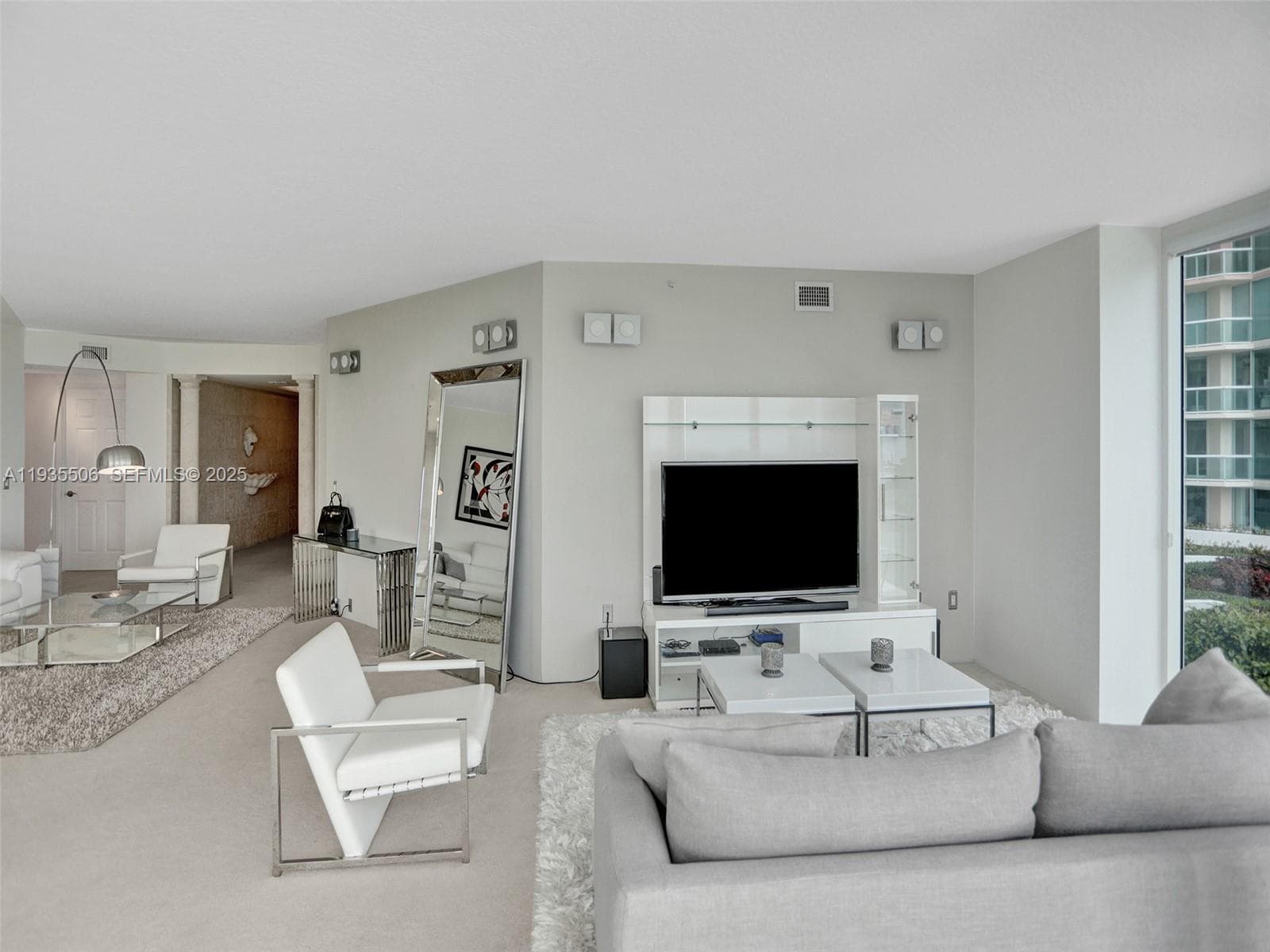 3370 Hidden Bay Dr 508 photo 2