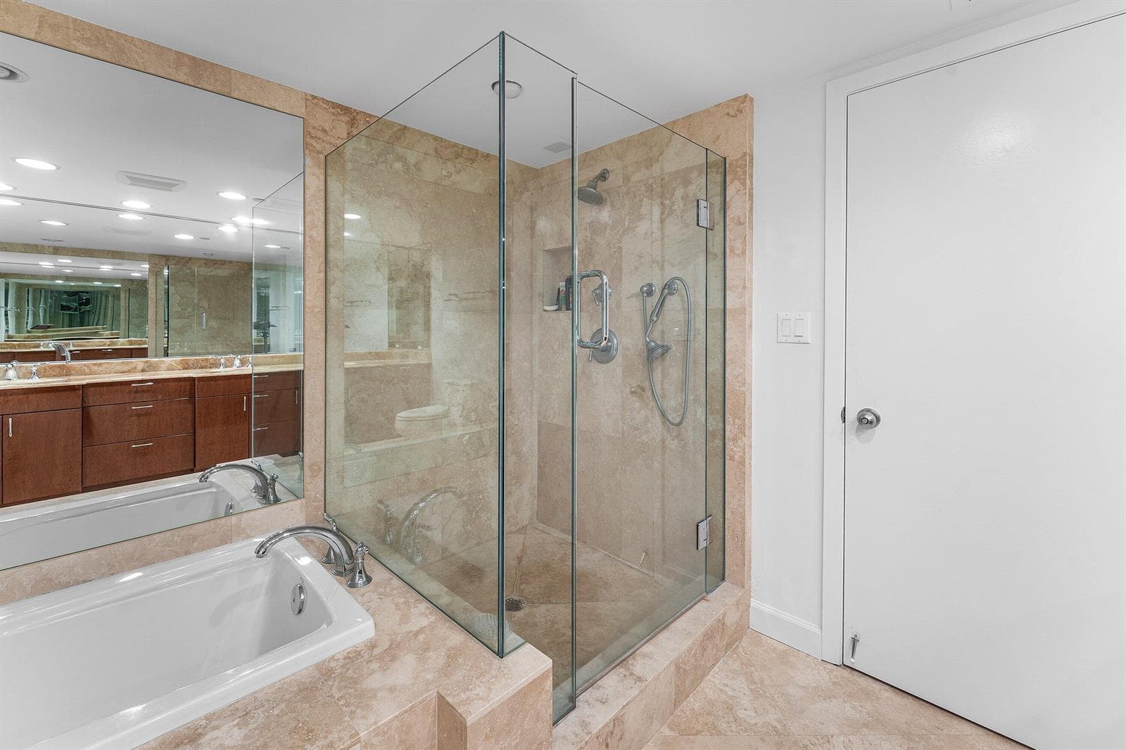 5070 N Ocean Drive 3b photo 17