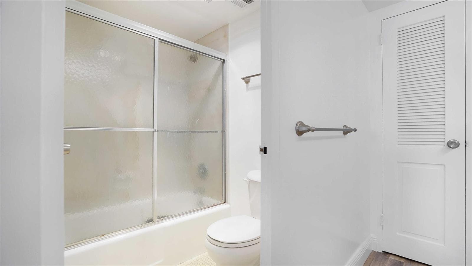 3430 Galt Ocean Drive 205 photo 18
