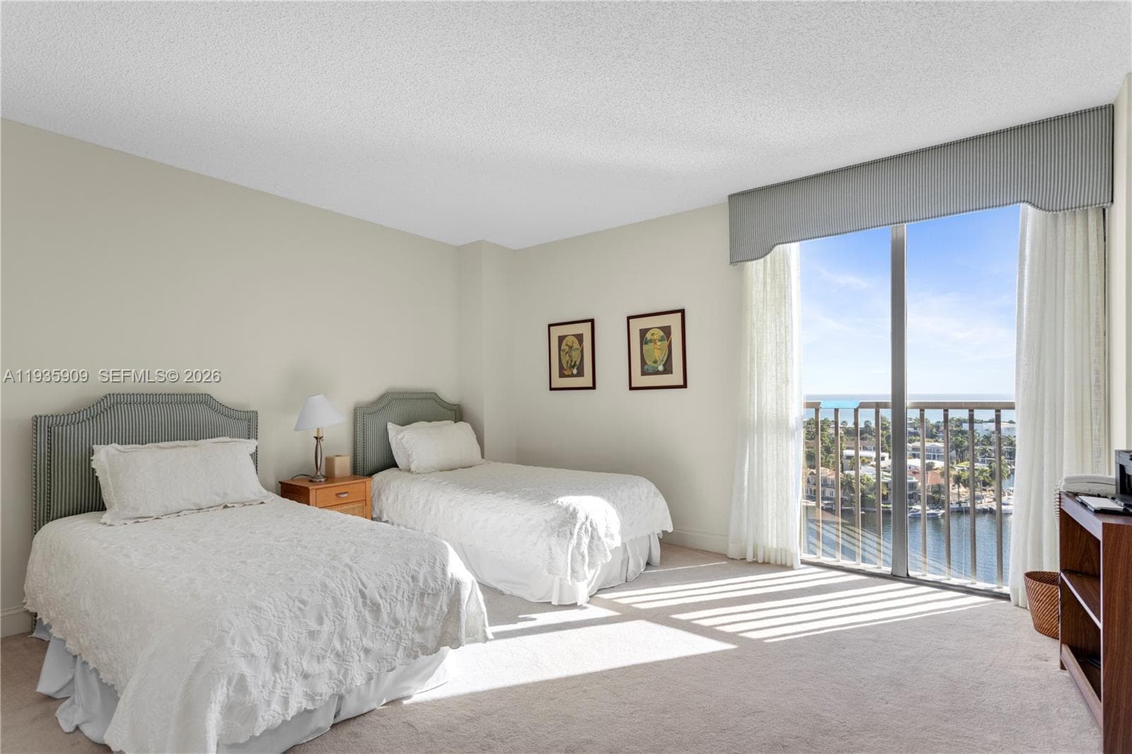 19707 Turnberry Way 17-E photo 23