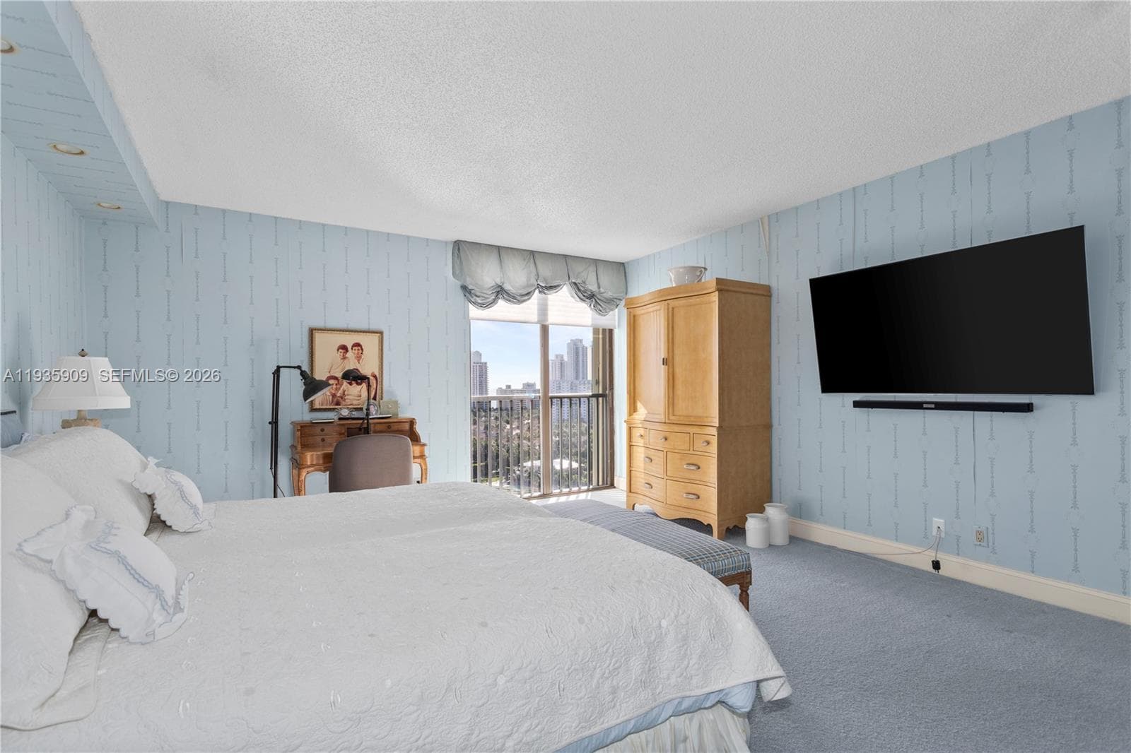 19707 Turnberry Way 17-E photo 19