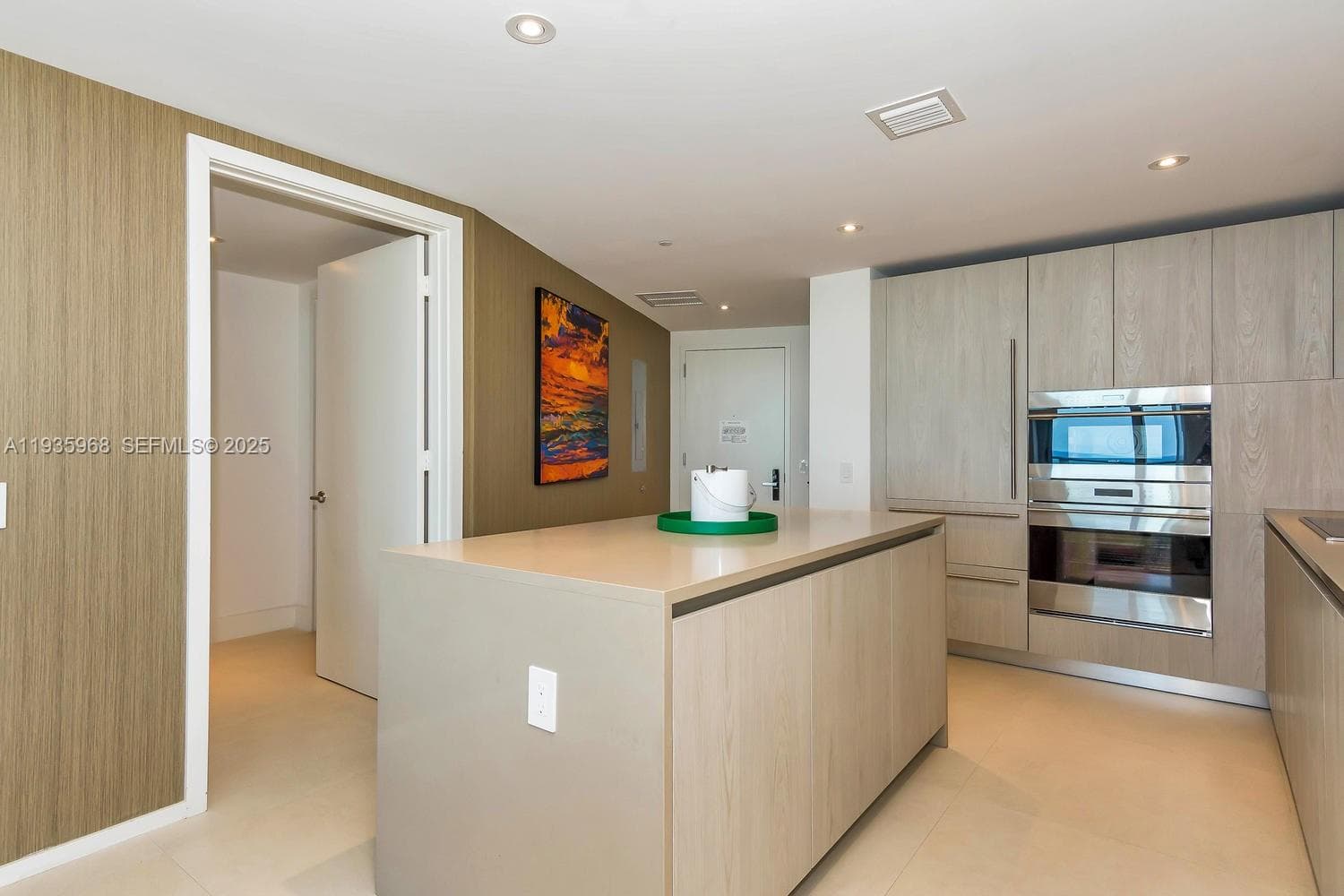 4111 S Ocean Dr 1912 photo 1