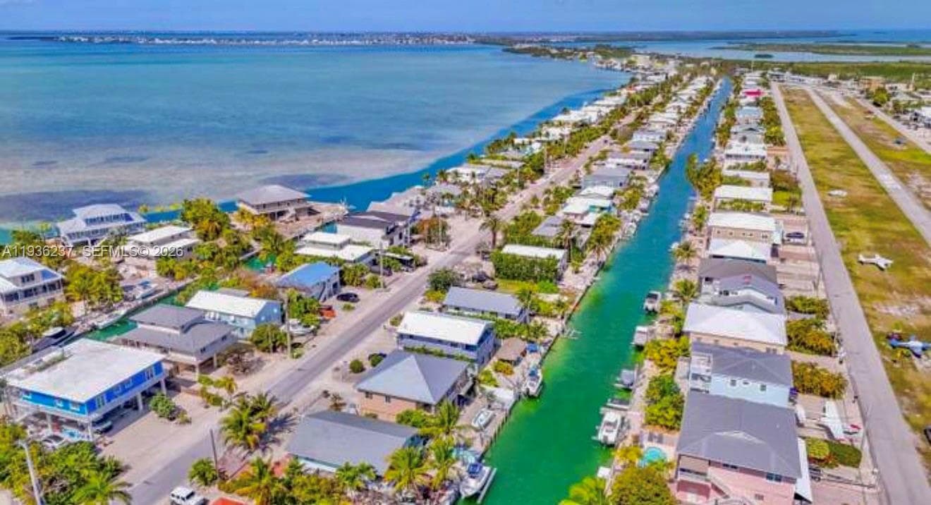 715 Caribbean Dr E photo 21