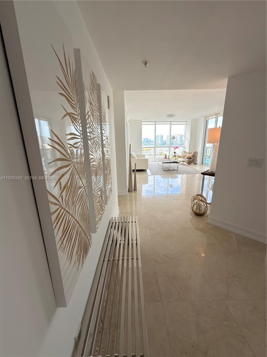 18201 Collins Ave 1801A photo 2