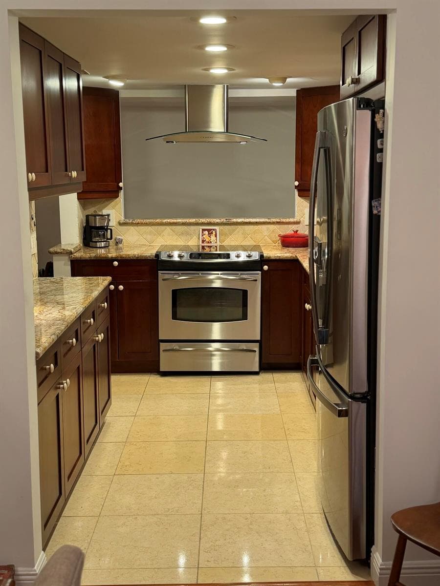 1206 S Lake Drive 301 photo 16