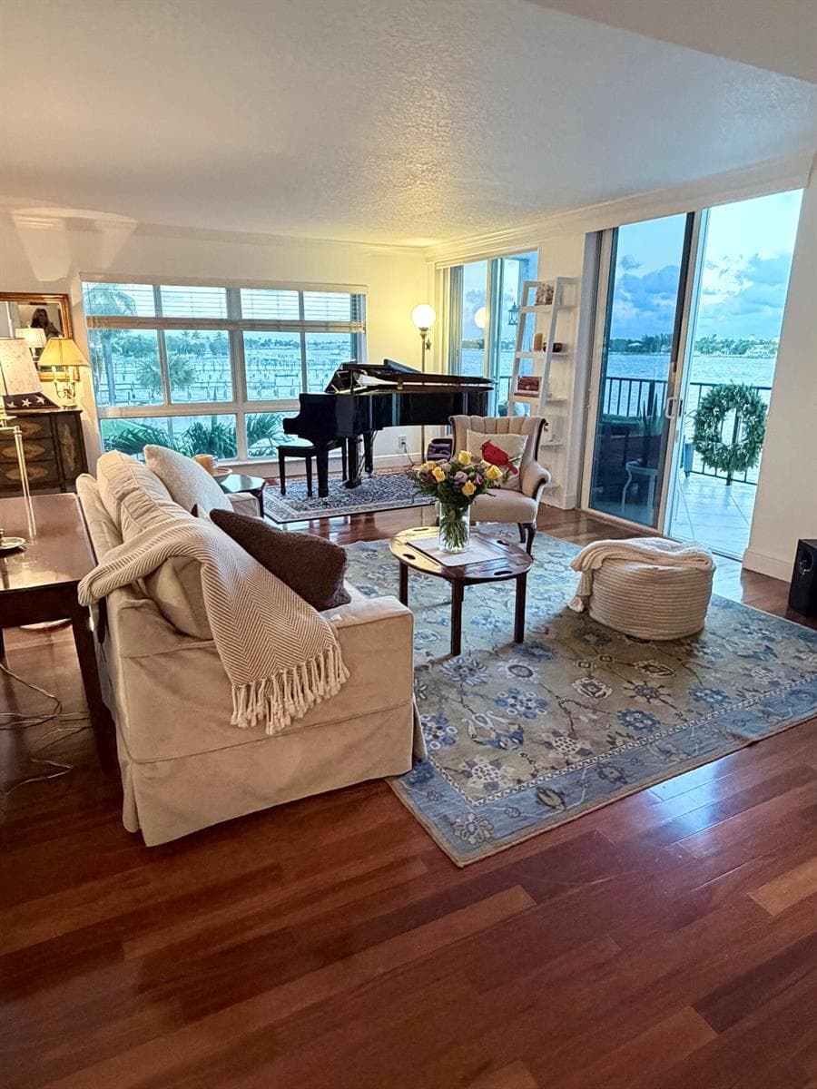 1206 S Lake Drive 301 photo 14