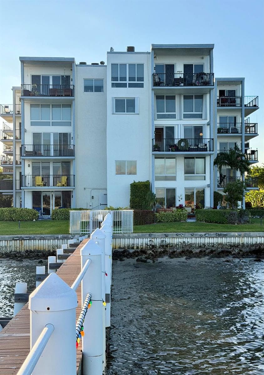 1206 S Lake Drive 301 photo 8