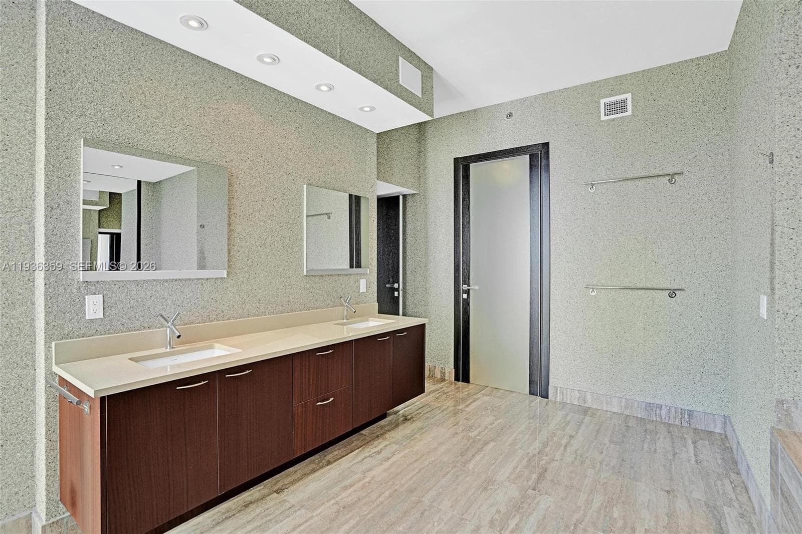 15811 Collins Ave 2201 photo 25