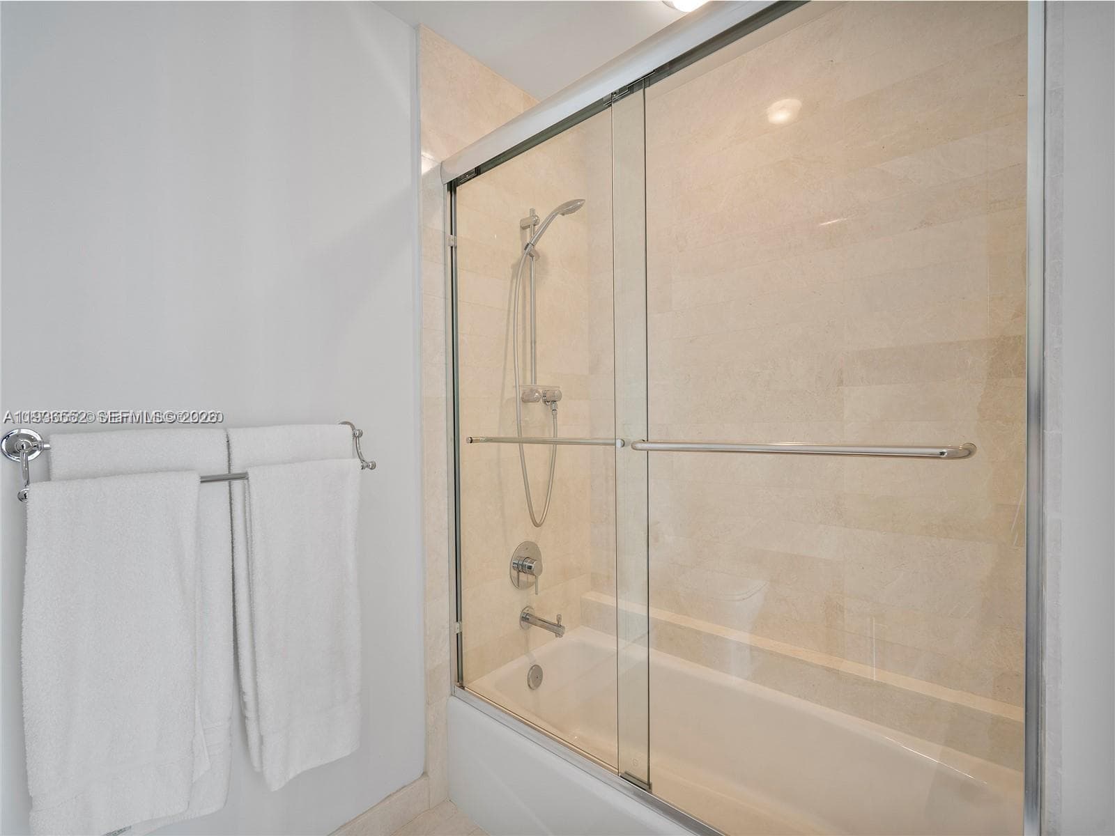 17301 Biscayne Blvd 1105 photo 20