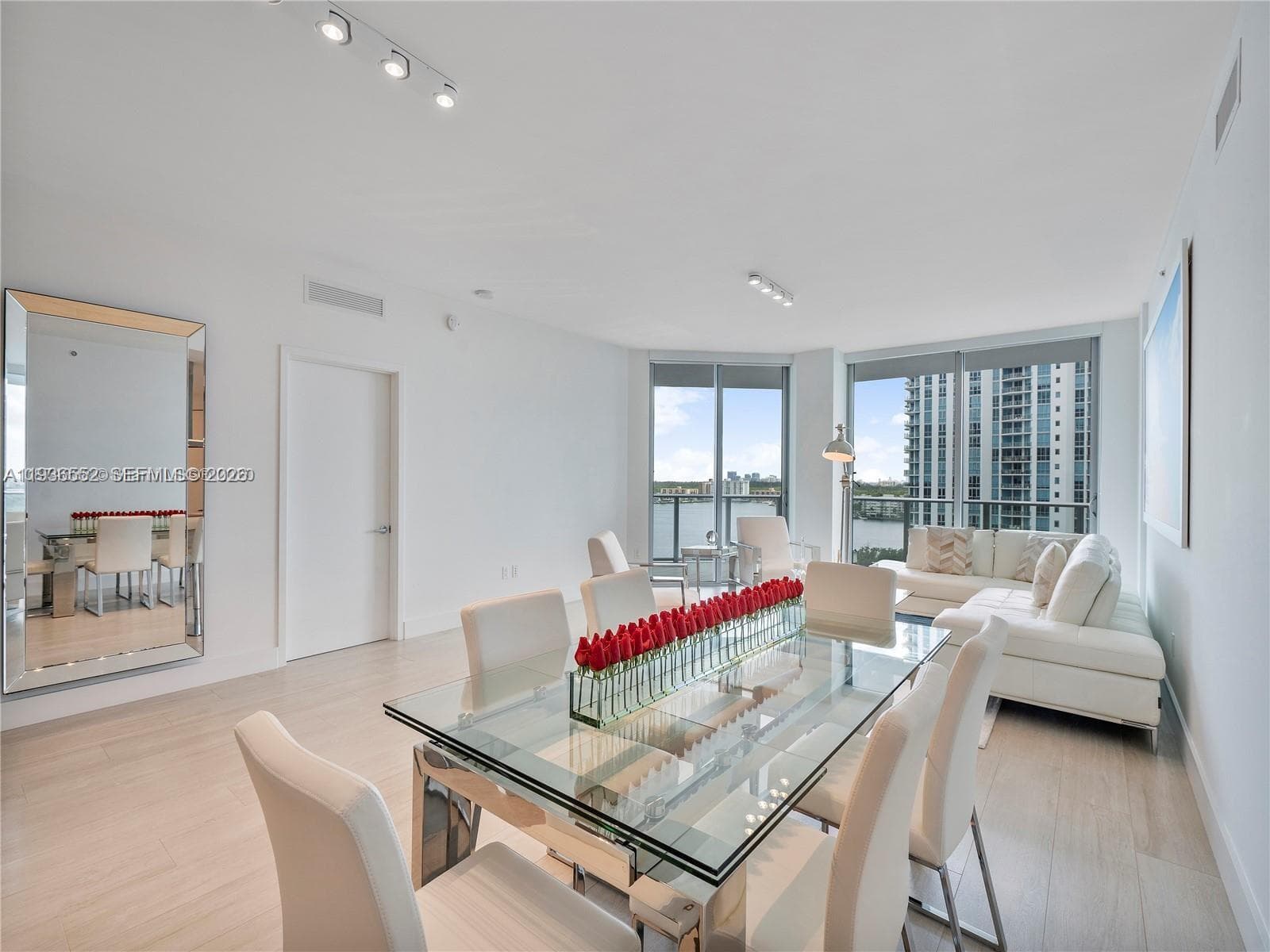 17301 Biscayne Blvd 1105 photo 9