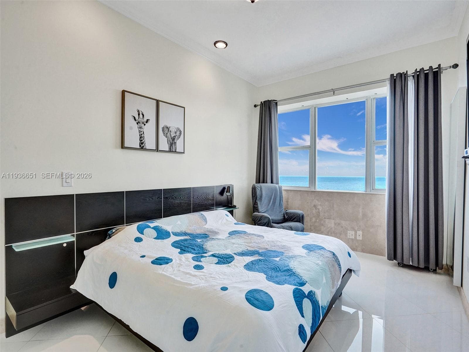 3180 S Ocean Dr 1709 photo 6