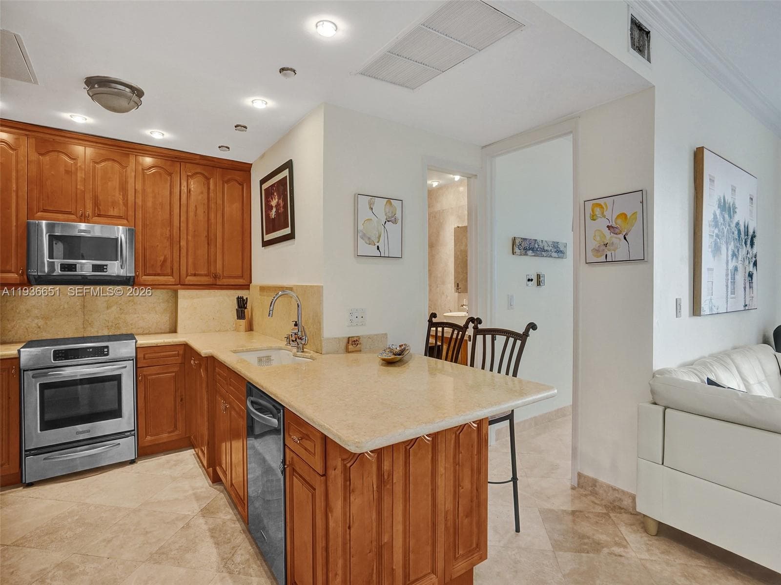 3180 S Ocean Dr 1709 photo 3