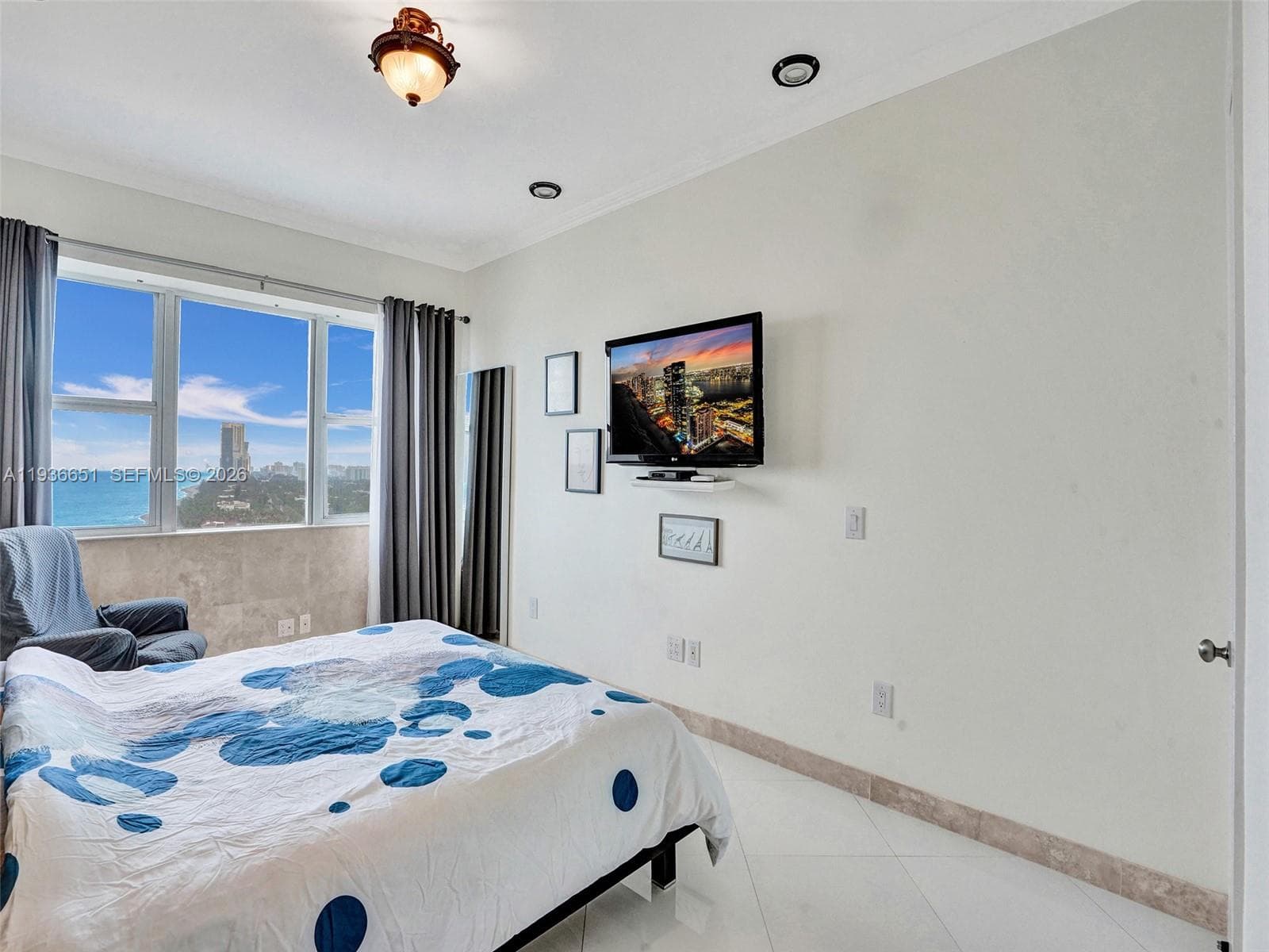 3180 S Ocean Dr 1709 photo 14