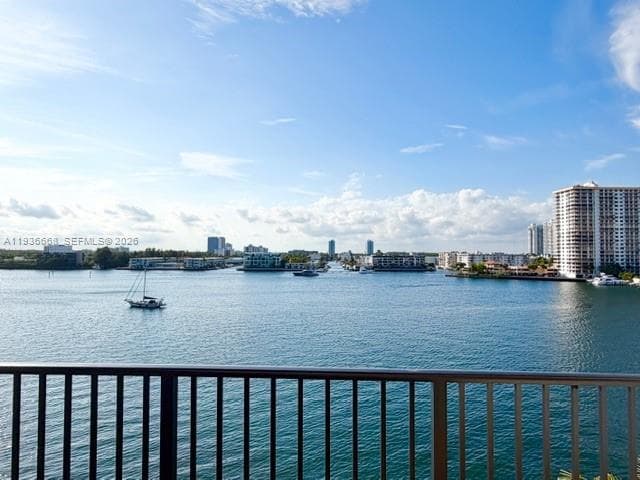 17100 Bay Rd 1604 photo 2