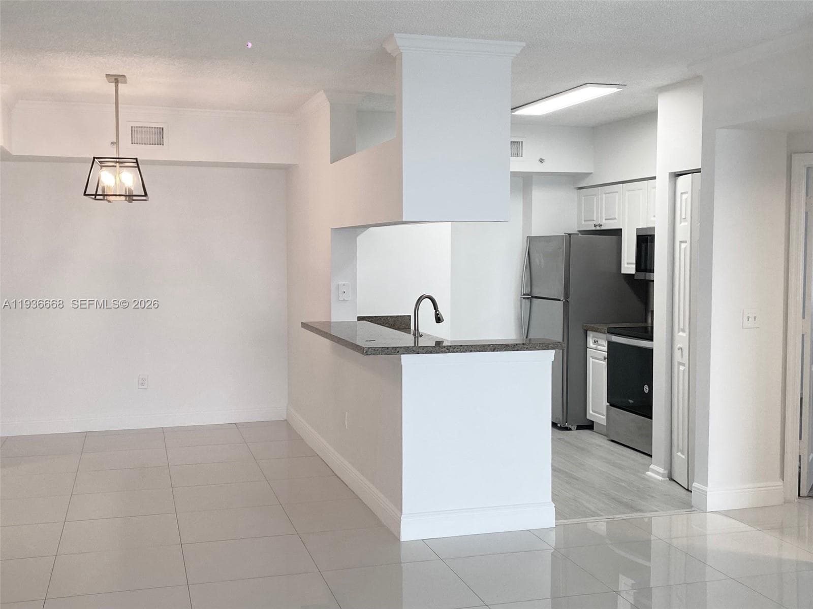 17100 Bay Rd 1604 photo 13