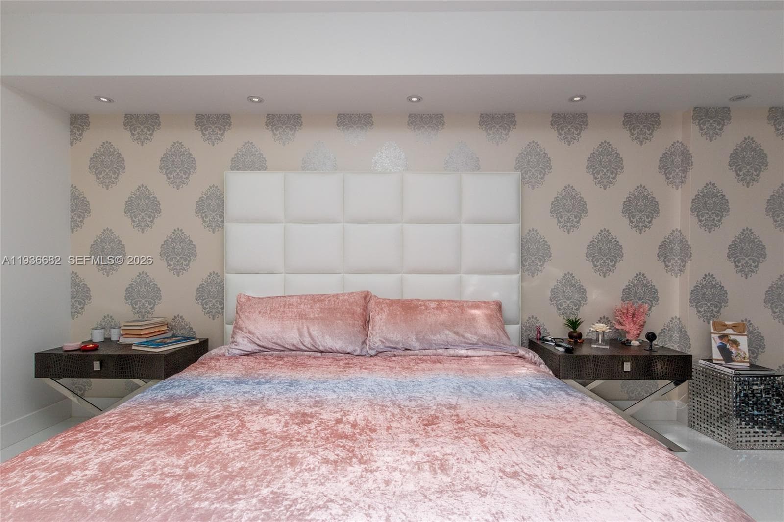 17201 Collins Ave 1807 photo 12