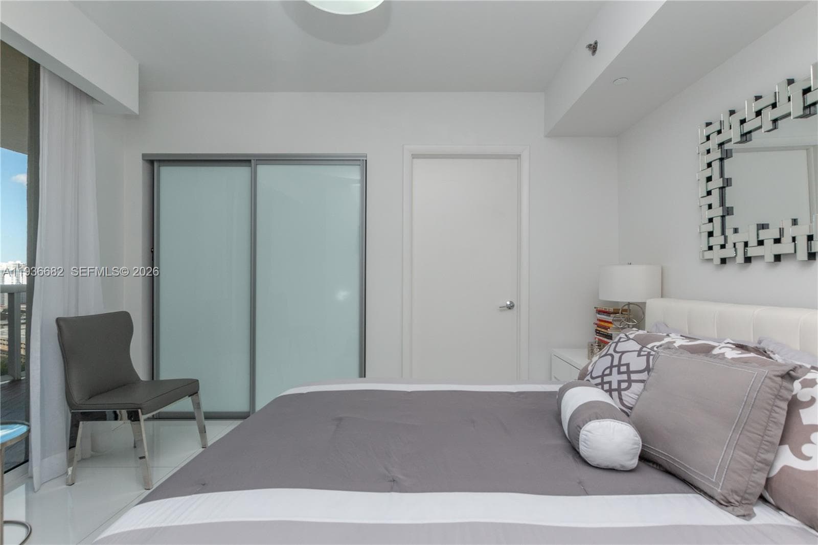 17201 Collins Ave 1807 photo 20