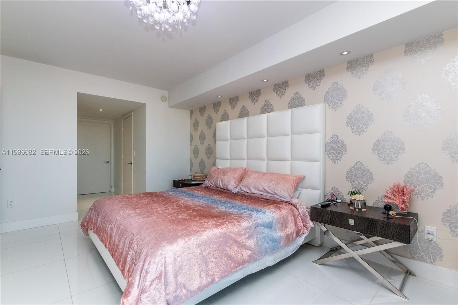 17201 Collins Ave 1807 photo 11