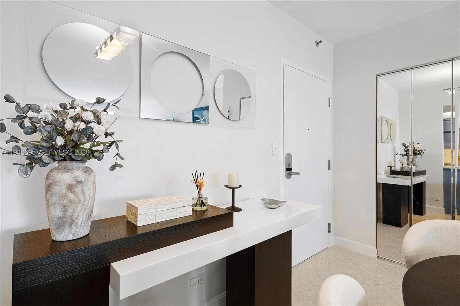 2301 Collins Ave 408 photo 7