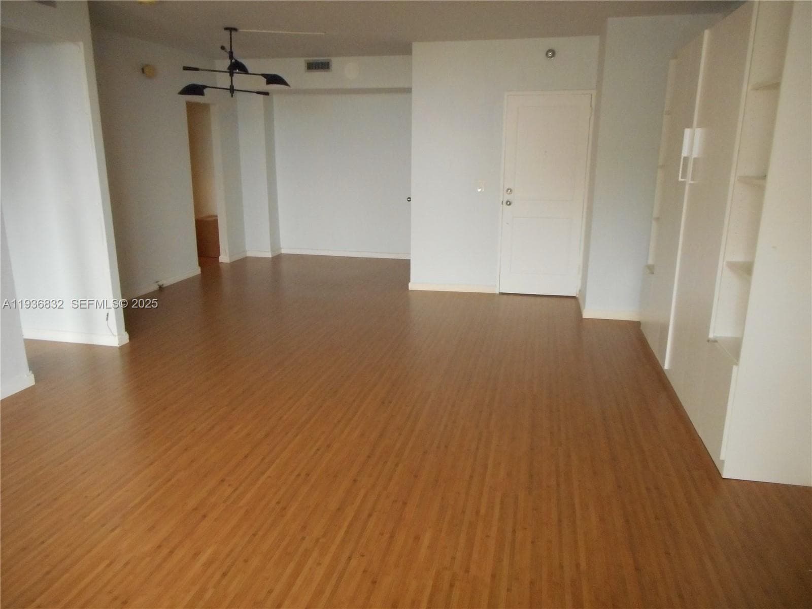 10185 Collins Ave 1204 photo 5