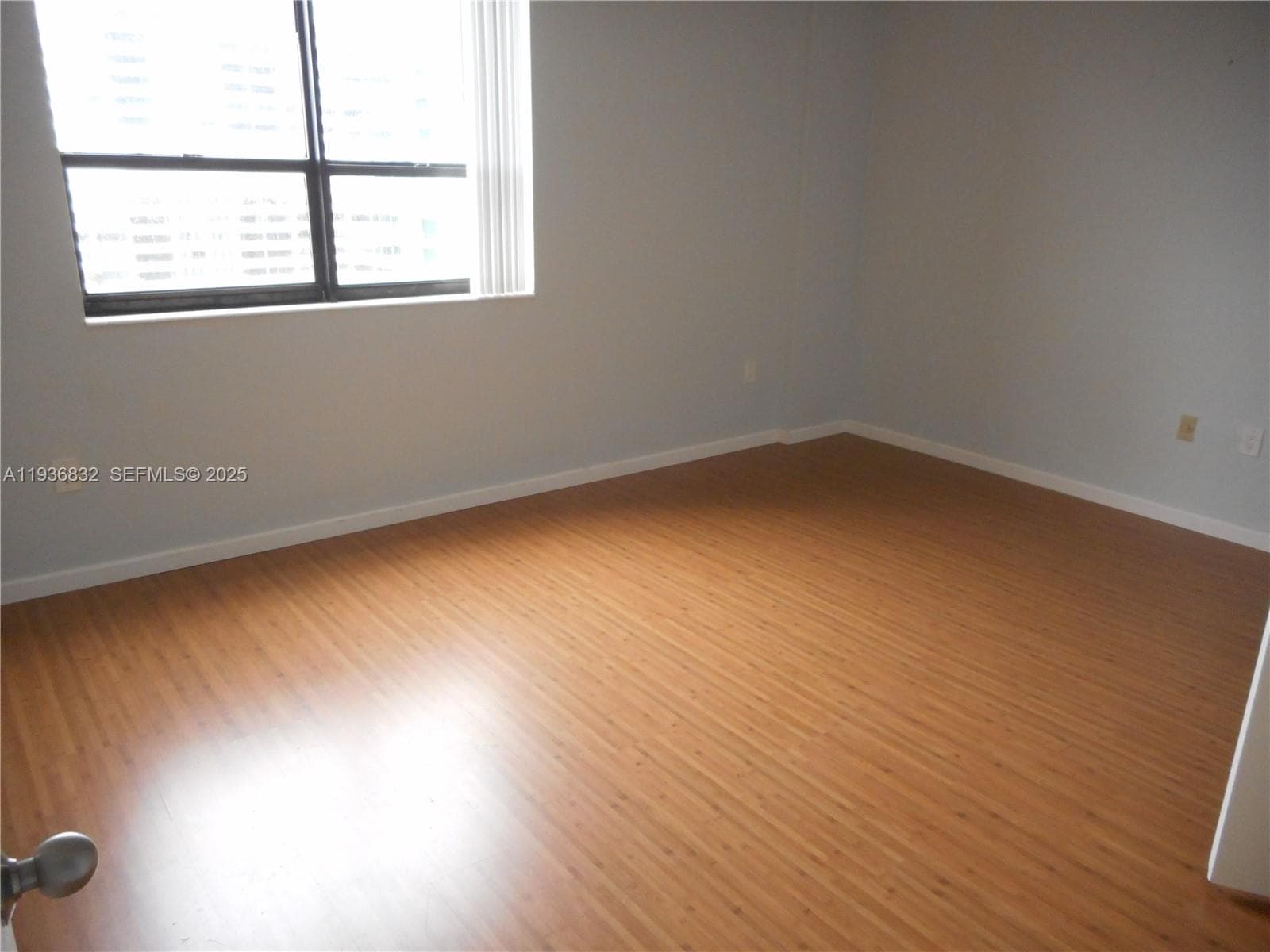 10185 Collins Ave 1204 photo 9