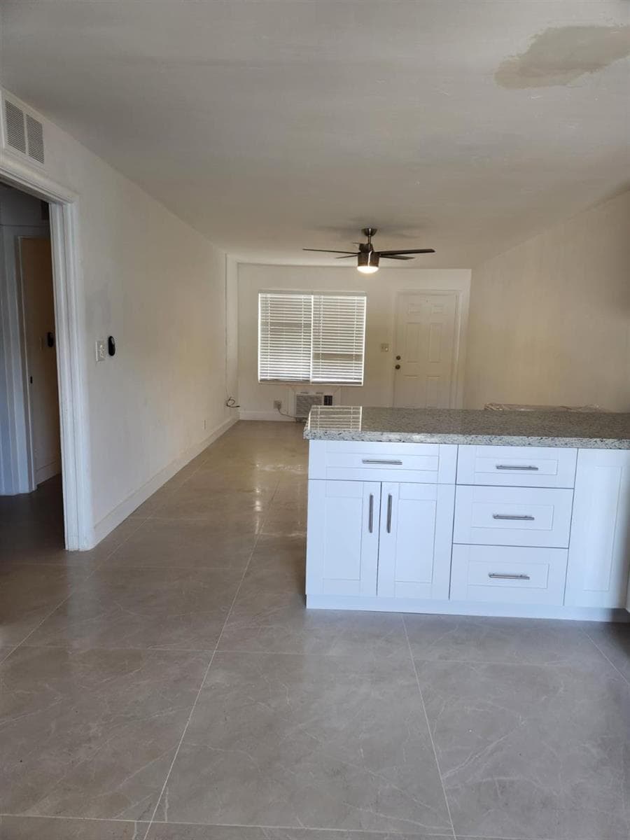 330 Southwind Drive 4 photo 5