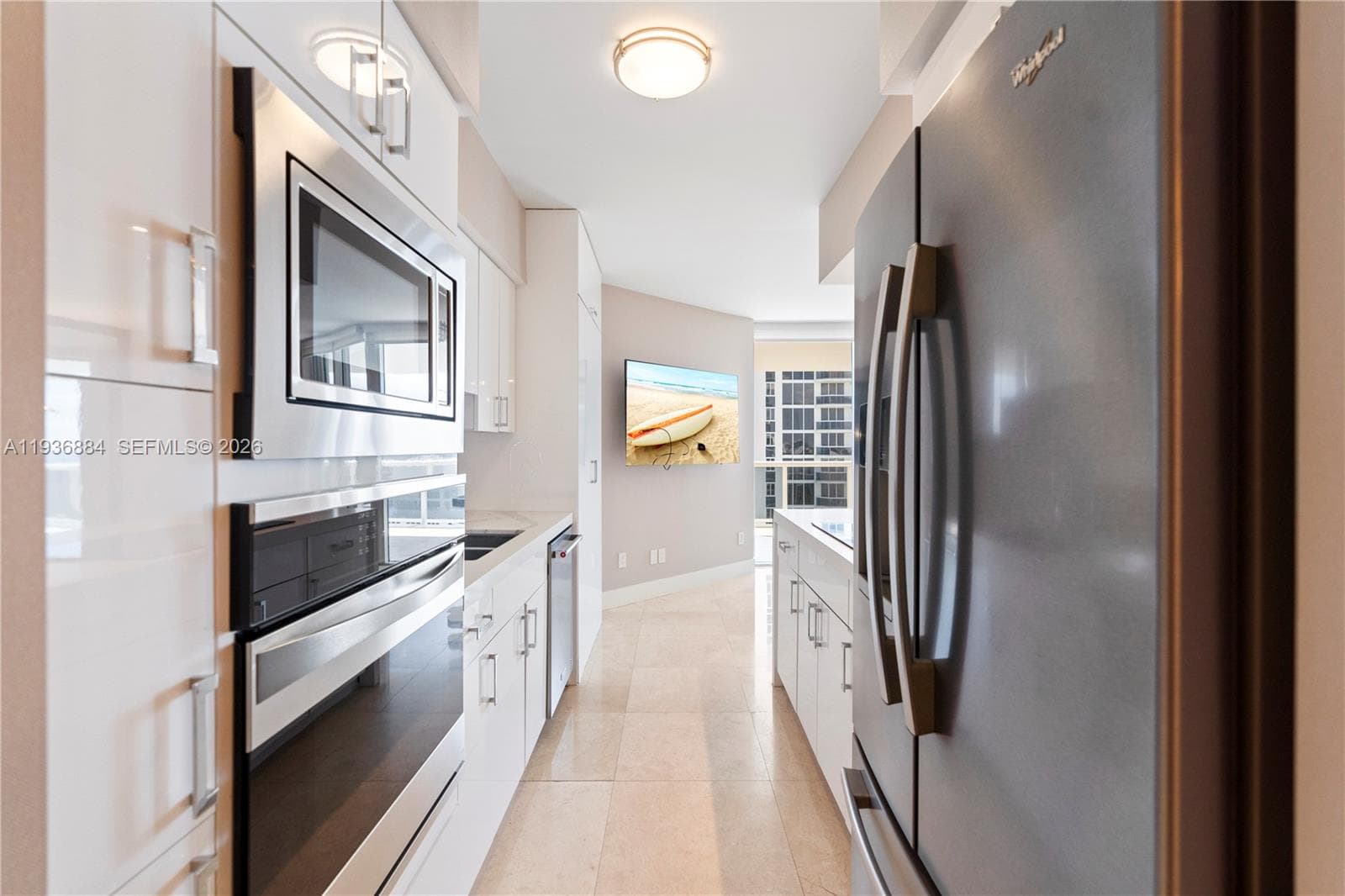 4779 Collins Ave 2204 photo 17
