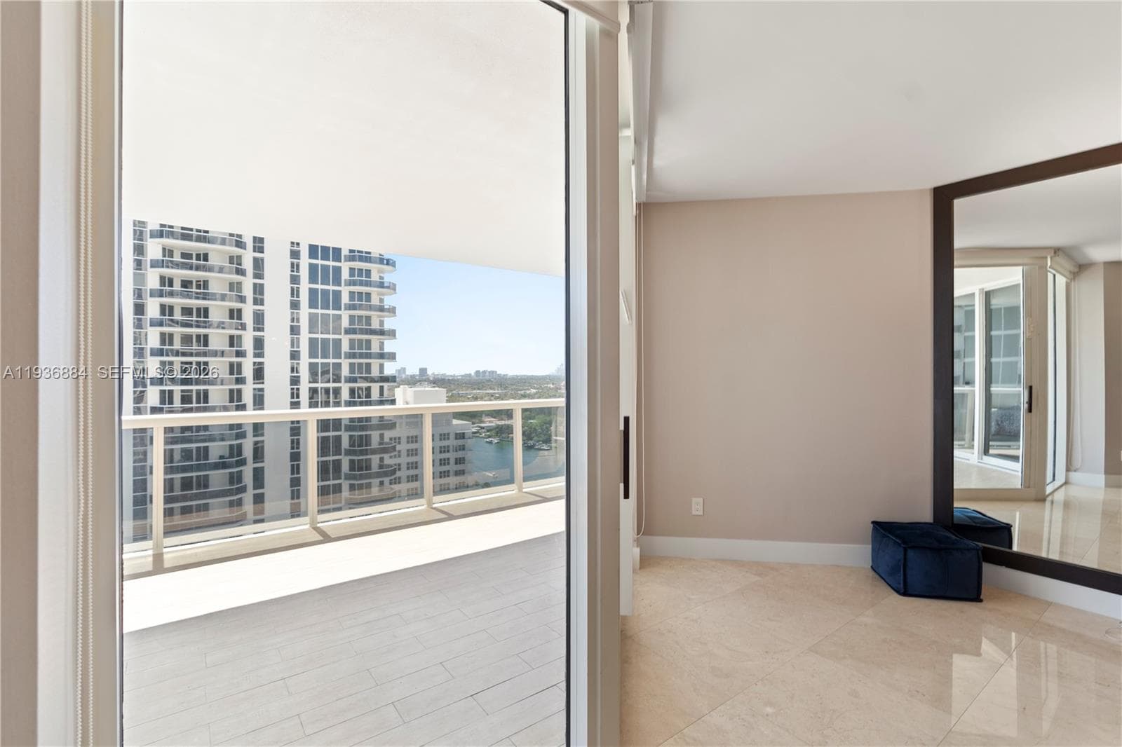 4779 Collins Ave 2204 photo 12