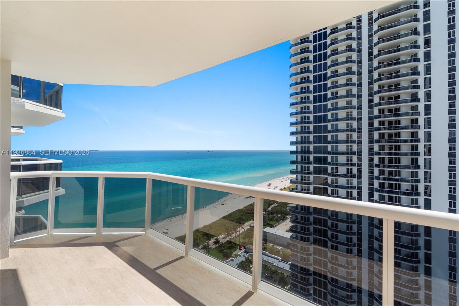 4779 Collins Ave 2204 photo 7