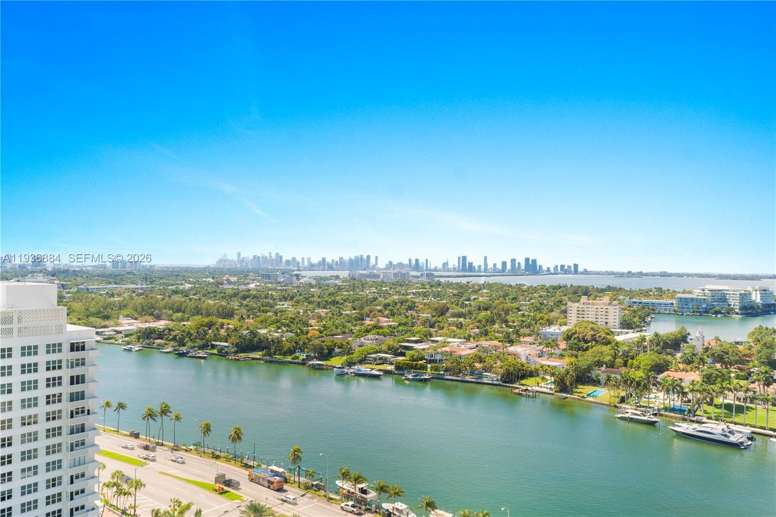 4779 Collins Ave 2204 photo 3