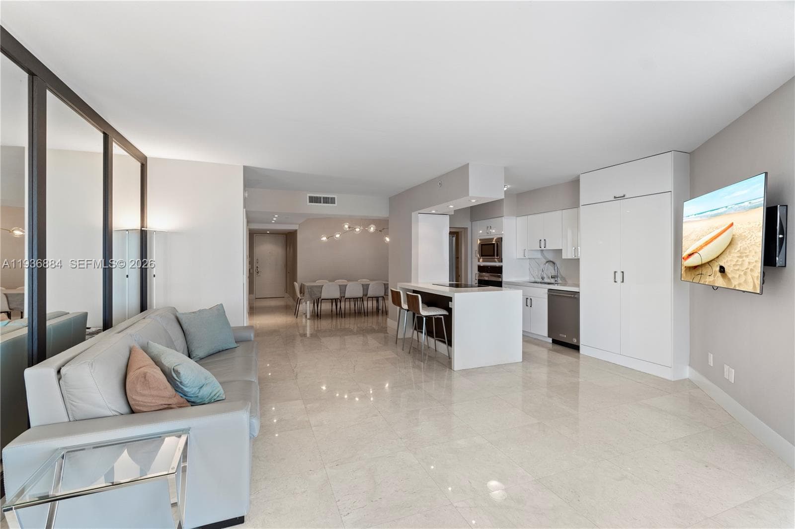 4779 Collins Ave 2204 photo 5