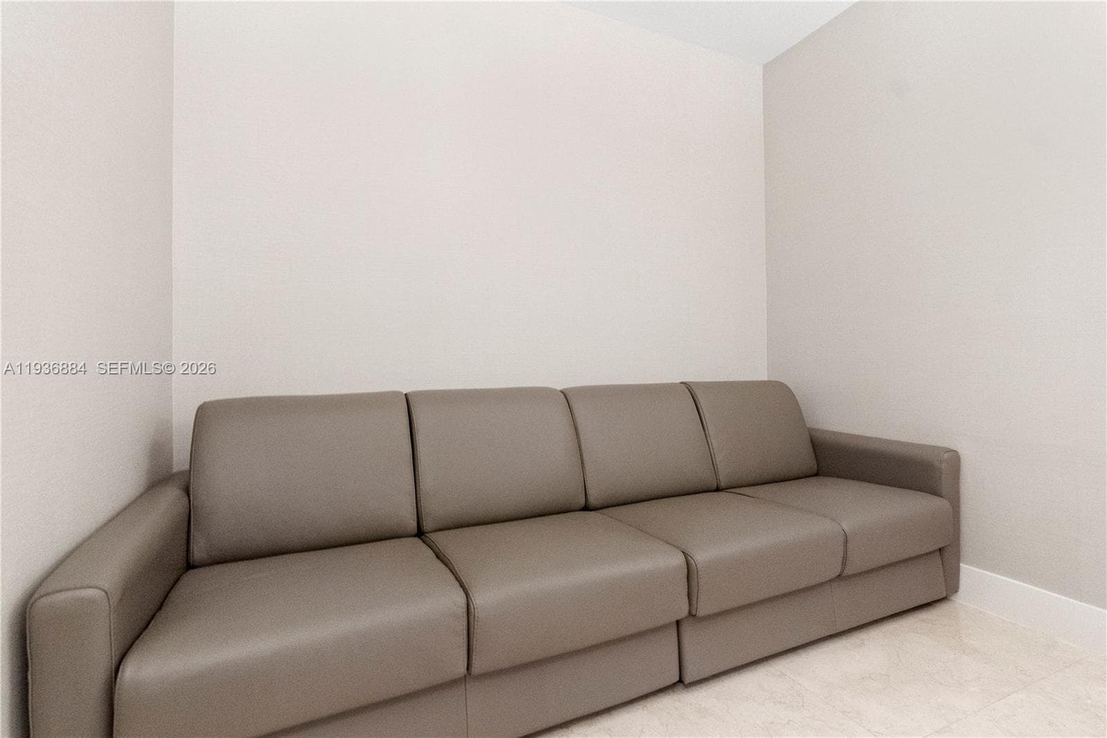 4779 Collins Ave 2204 photo 19