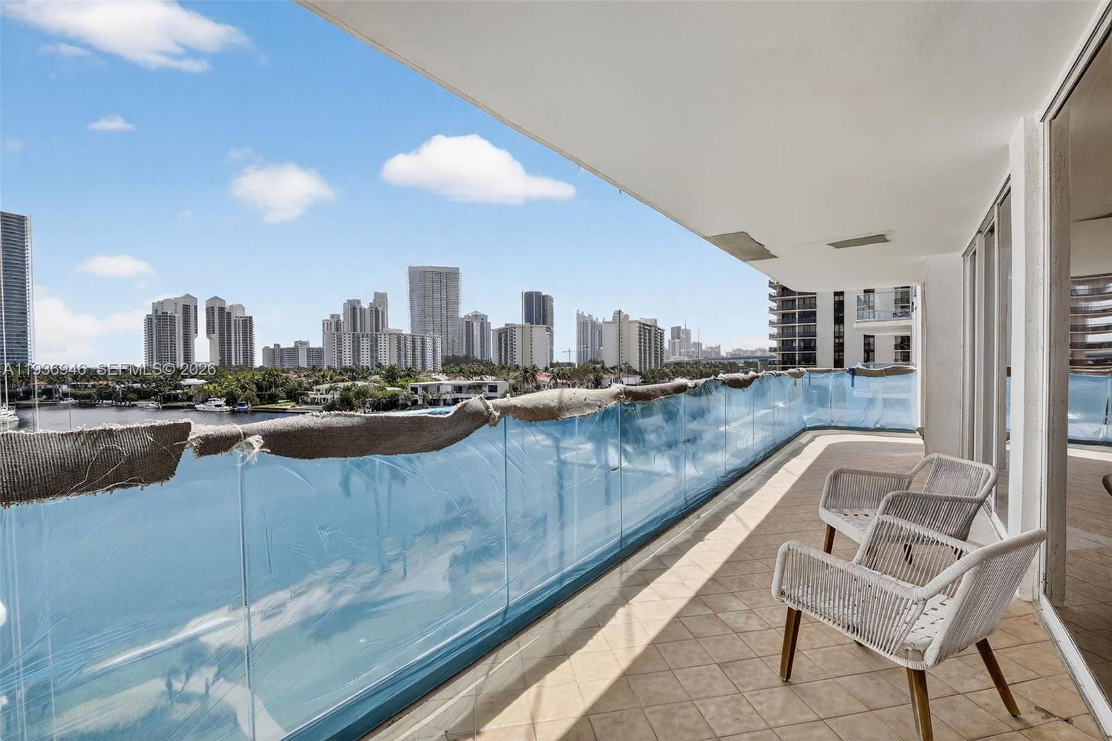 19707 Turnberry Way 7F photo 2