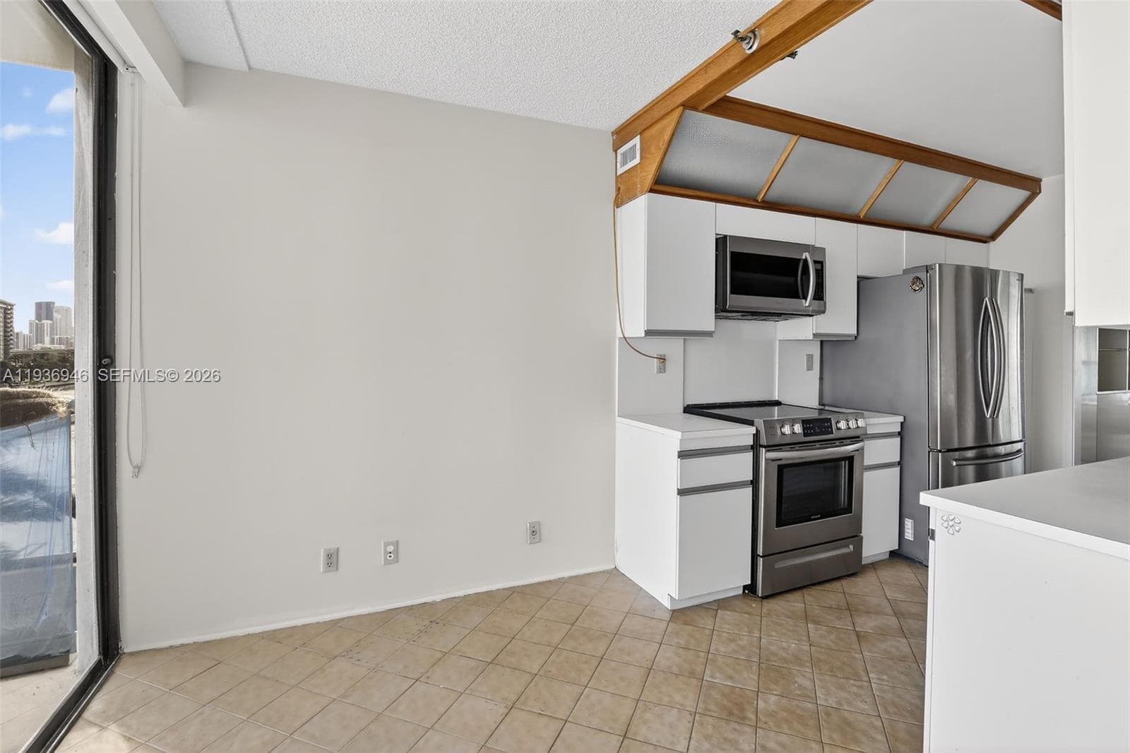 19707 Turnberry Way 7F photo 17