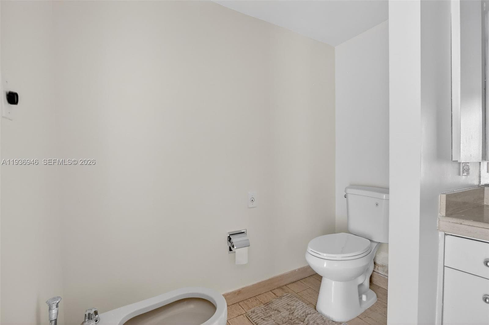 19707 Turnberry Way 7F photo 25