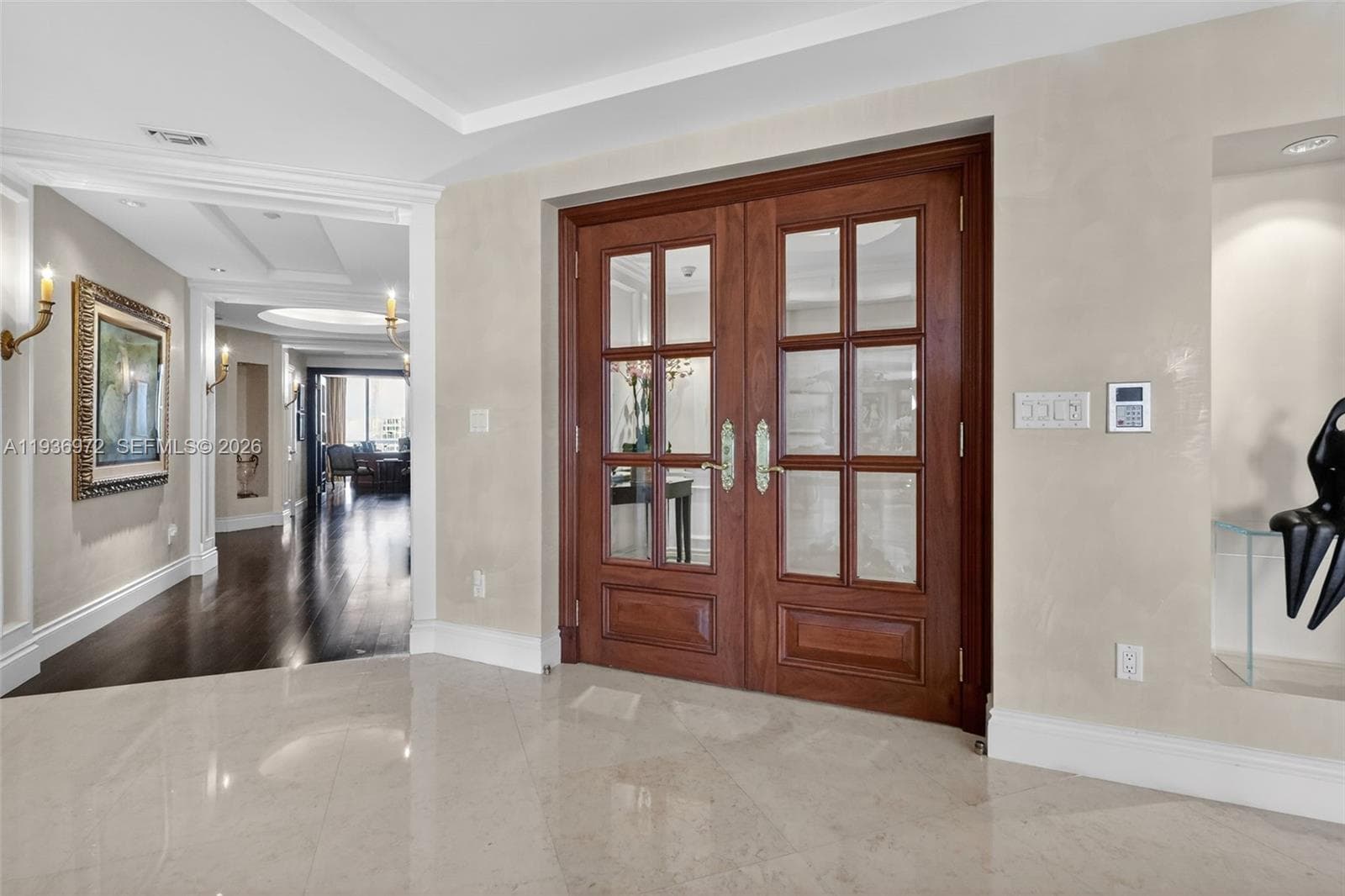 2600 Island Blvd 3006 photo 6
