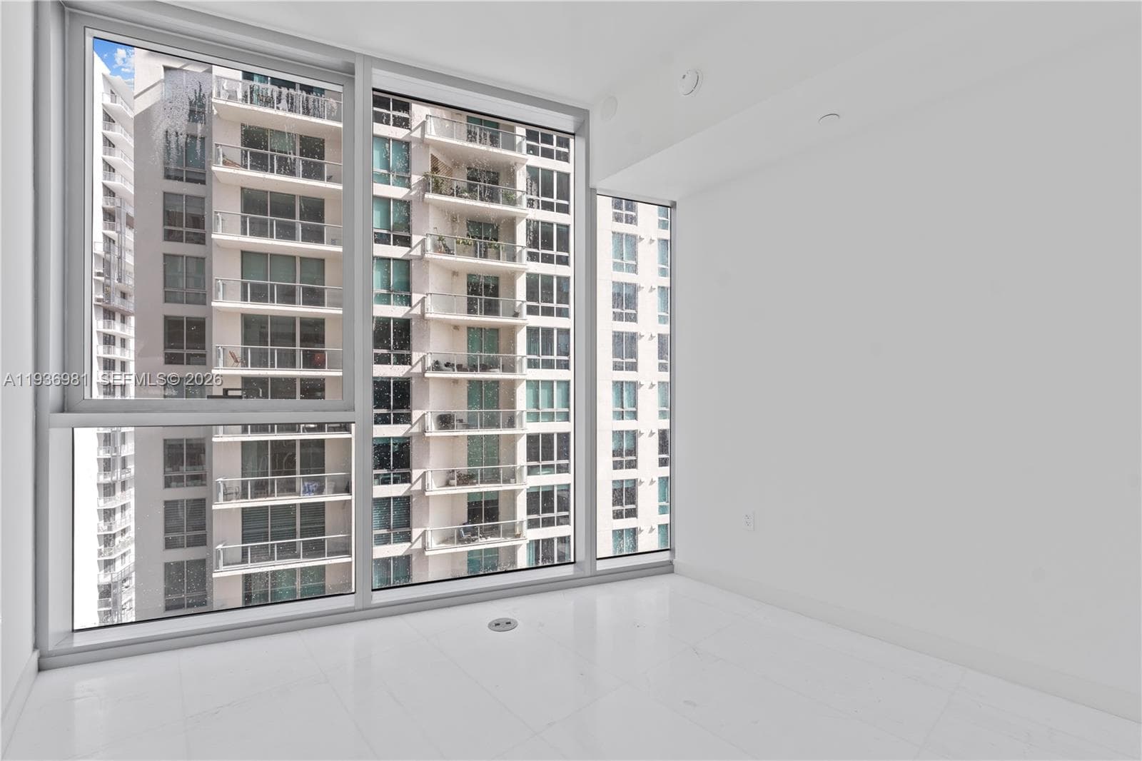300 Biscayne Blvd Way 3201 photo 23