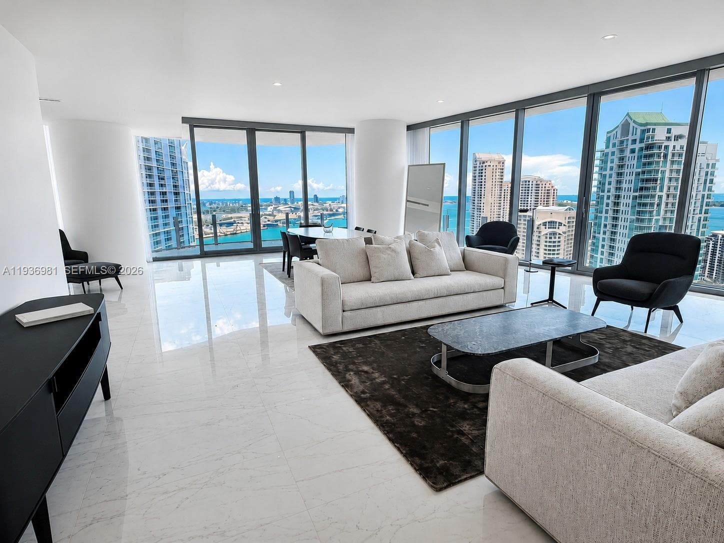 300 Biscayne Blvd Way 3201 photo 2