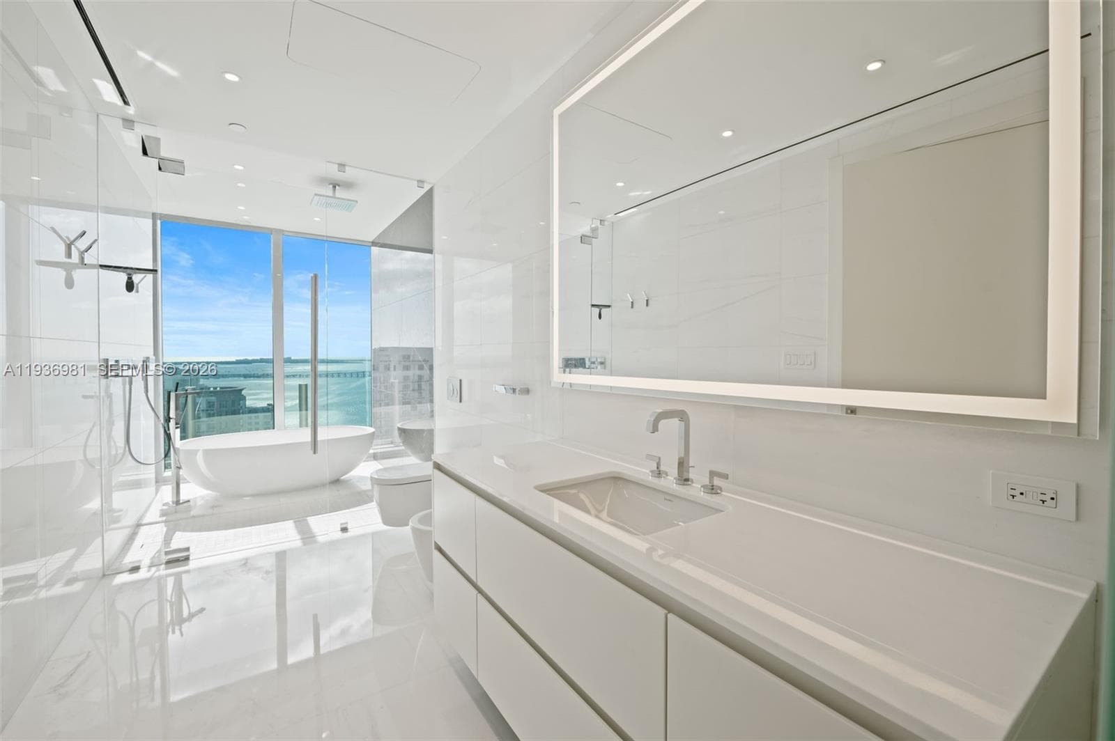 300 Biscayne Blvd Way 3201 photo 14