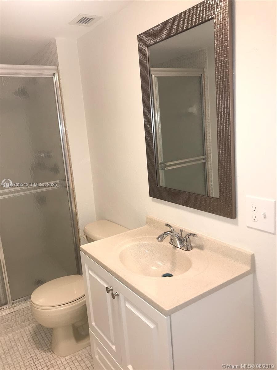1600 S Ocean Dr 3G photo 6