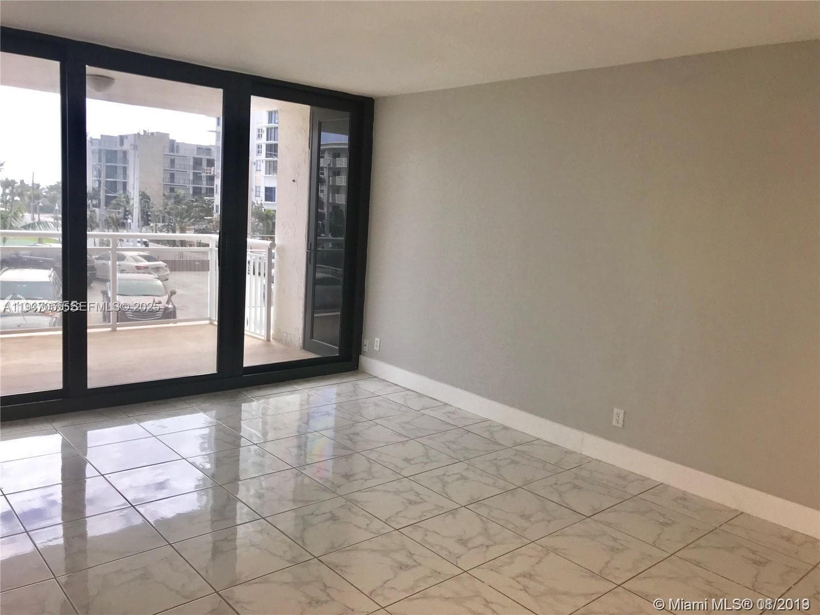 1600 S Ocean Dr 3G photo 5