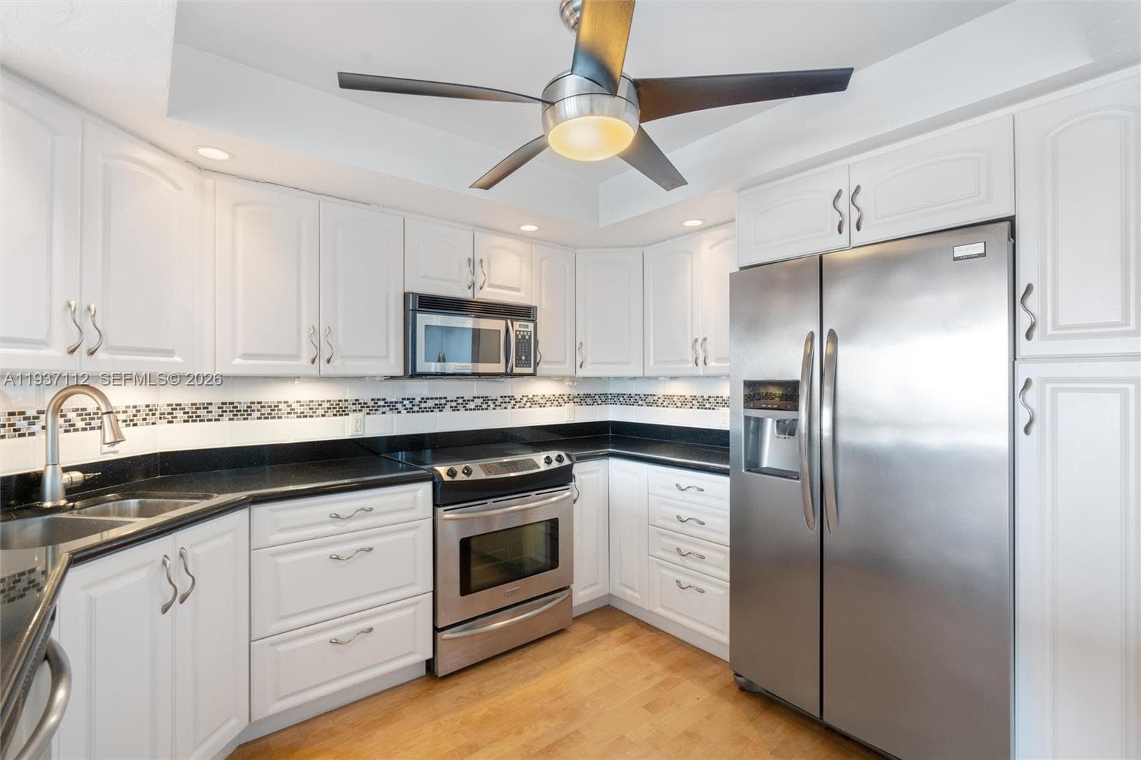 2200 S Ocean Ln 2903 photo 18
