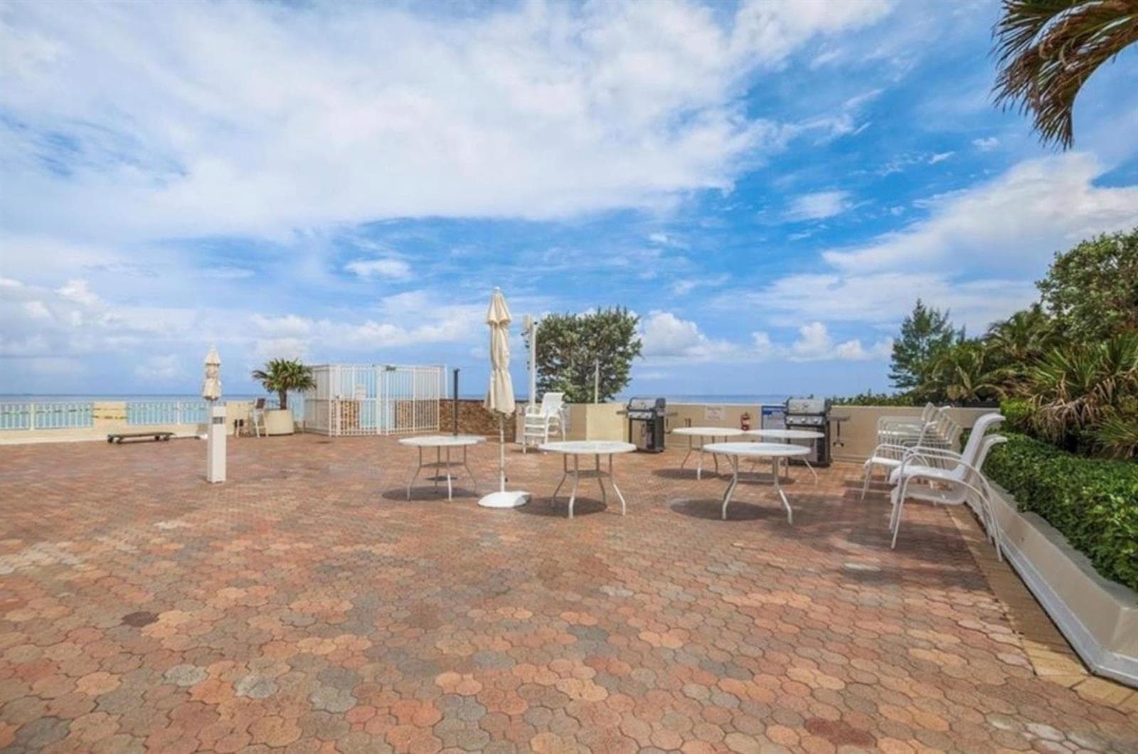 3180 S Ocean Drive 517 photo 25