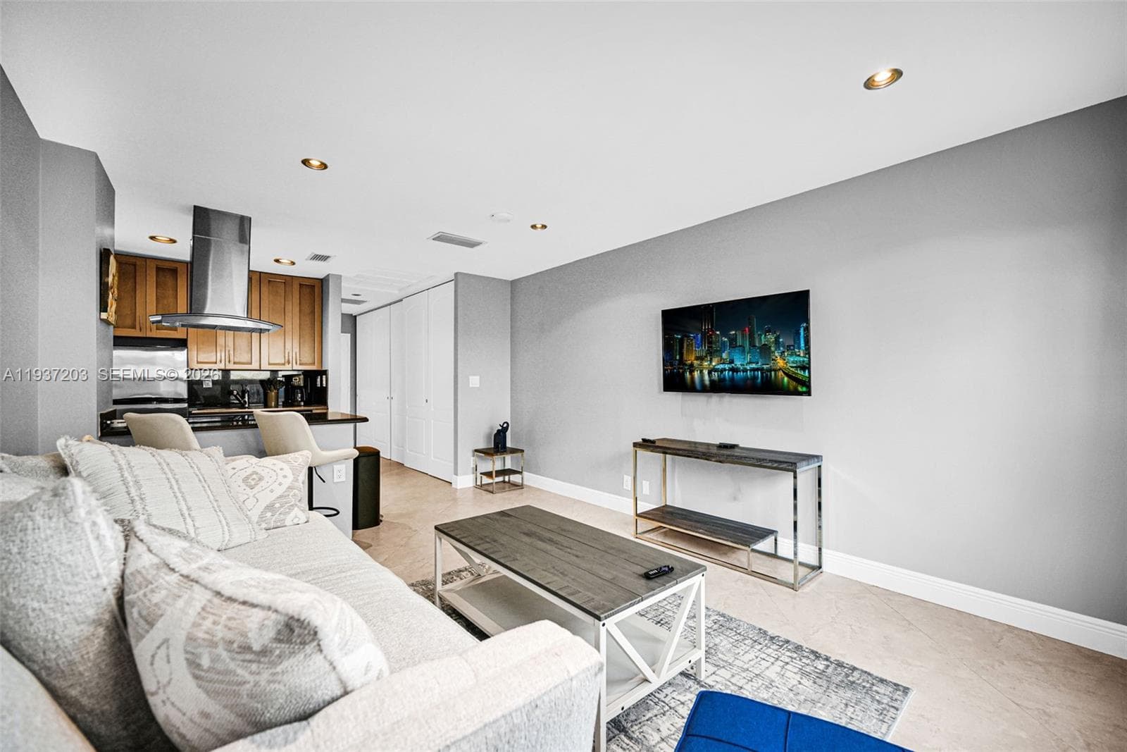 405 N Ocean Blvd 103 photo 17