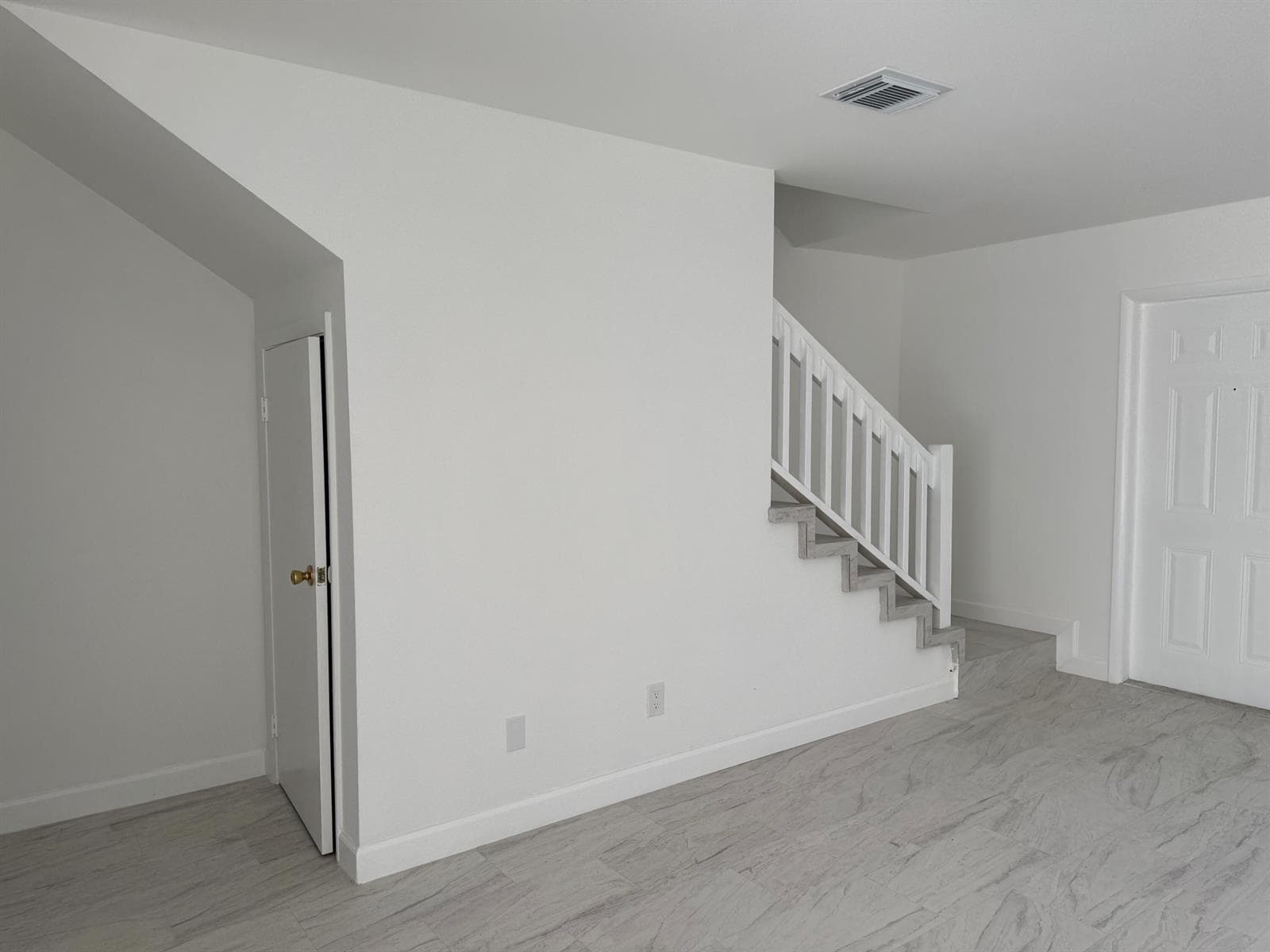 2103 Wharf Lane photo 3