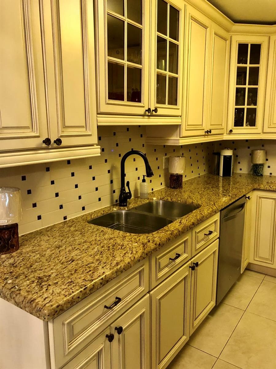 6407 Bay Club Drive Apt 1 photo 9